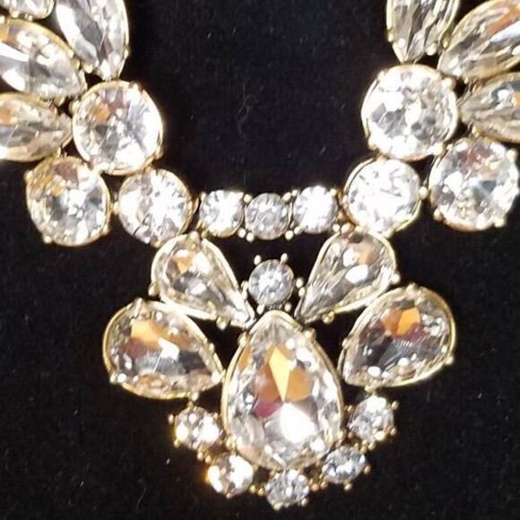 J Crew Gorgeous Statement Clear Rhinestone Necklace - Picture 7 of 10